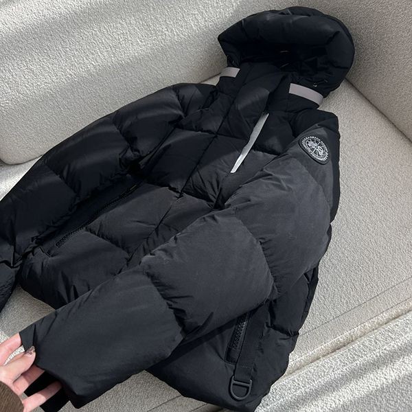 売上総額１位！カナダグース グランドビュー 偽物 クロップド ジャケット Cal34152